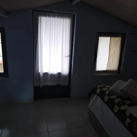 Aparthotel Hix Garden *